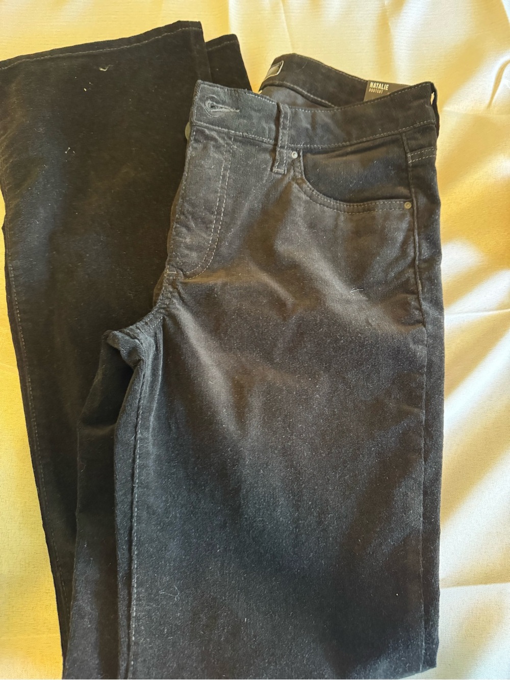 Black Women's Slim Jeans